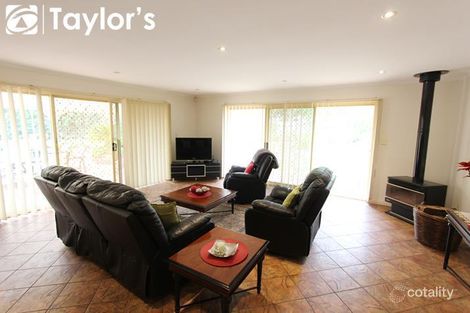 Property photo of 34 Hilditch Drive Green Fields SA 5107