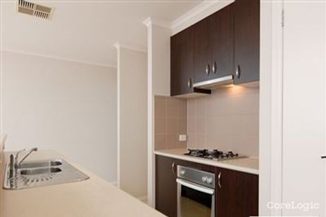 Property photo of 13 Ellesse Way Berwick VIC 3806