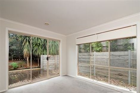 Property photo of 13 Ellesse Way Berwick VIC 3806