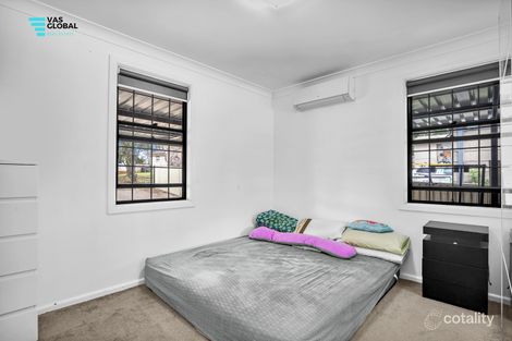 Property photo of 24 Luzon Avenue Lethbridge Park NSW 2770