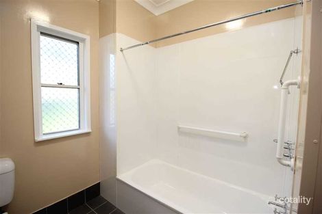 308 Nursery Rd, Holland Park, QLD 4121