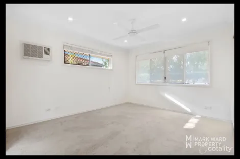 Property photo of 2/66 Tuckett Road Salisbury QLD 4107