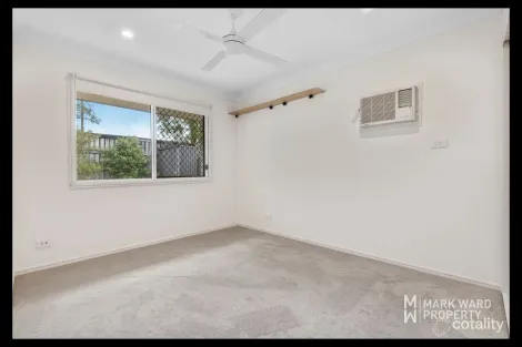 Property photo of 2/66 Tuckett Road Salisbury QLD 4107