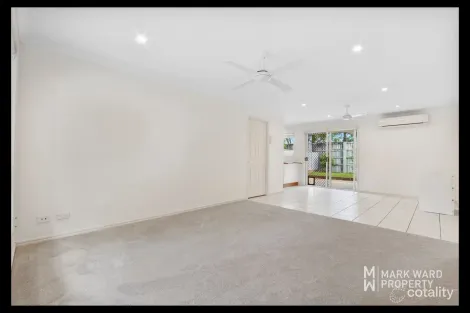 Property photo of 2/66 Tuckett Road Salisbury QLD 4107