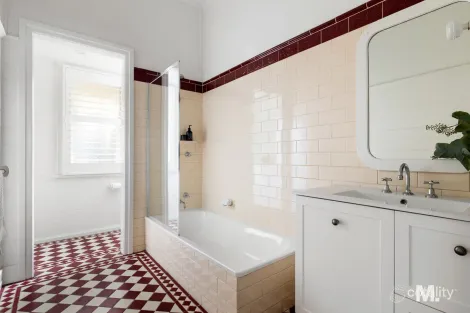Property photo of 5 Ballater Street Essendon VIC 3040