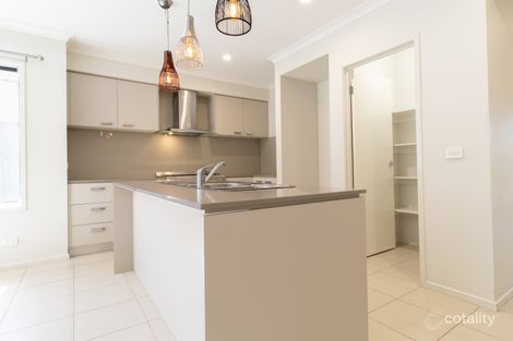 Property photo of 15 Viewmont Avenue Craigieburn VIC 3064