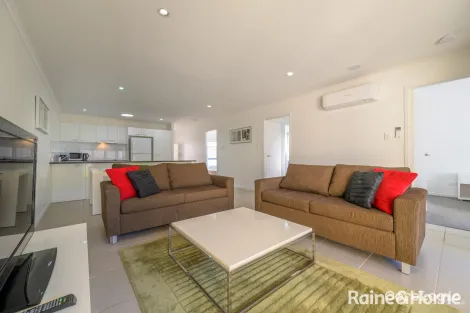 Property photo of 1/5 Valley Vista Court West Gladstone QLD 4680