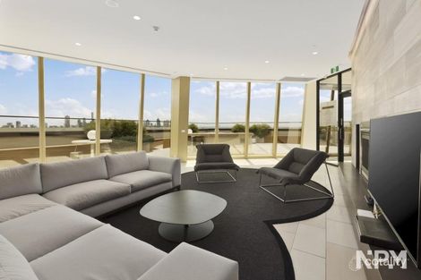 Property photo of 2212/3 Yarra Street South Yarra VIC 3141