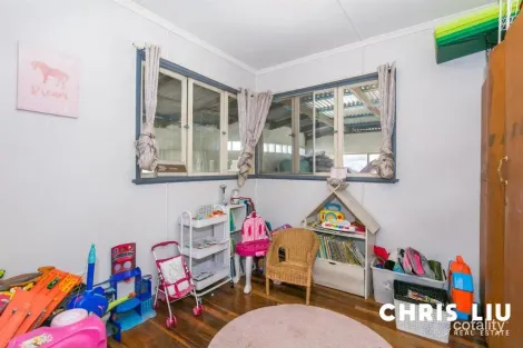 Property photo of 6 Marlowe Road Alberton QLD 4207