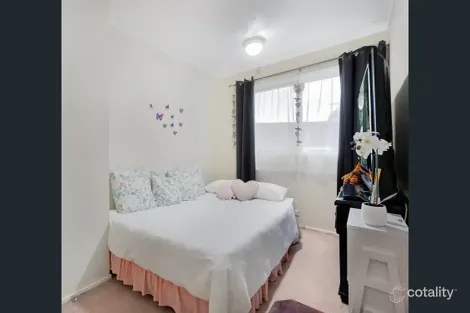 Property photo of 18 Tremlow Crescent Ambarvale NSW 2560