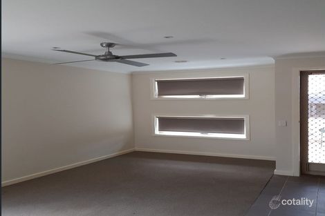 Property photo of 1/3 Eliza Grove Wyndham Vale VIC 3024