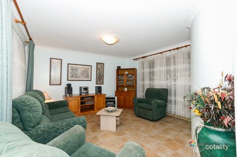 Property photo of 38 Woodward Circle Marangaroo WA 6064