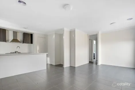 Property photo of 2 Kerrigan Street Tarneit VIC 3029