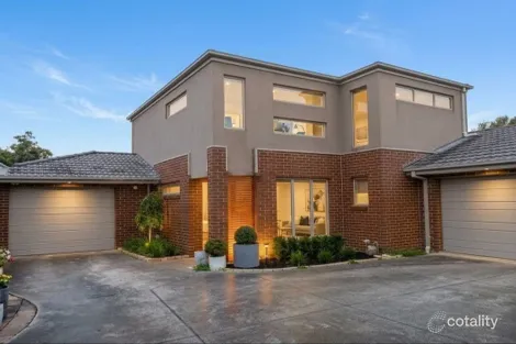 Property photo of 2/24 Burchall Crescent Rowville VIC 3178