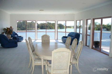 Property photo of 30 Martingale Circuit Clear Island Waters QLD 4226