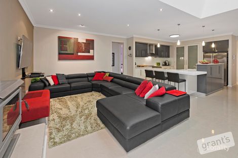 Property photo of 33 Viewgrand Drive Berwick VIC 3806