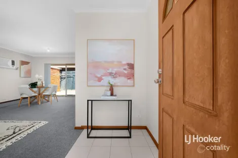 Property photo of 2/227 Princes Highway Werribee VIC 3030