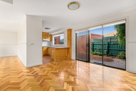 Property photo of 2 Pivot Place Mill Park VIC 3082