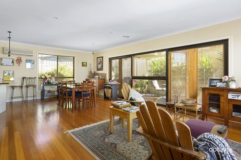 Property photo of 1/11 Hines Court Kangaroo Flat VIC 3555