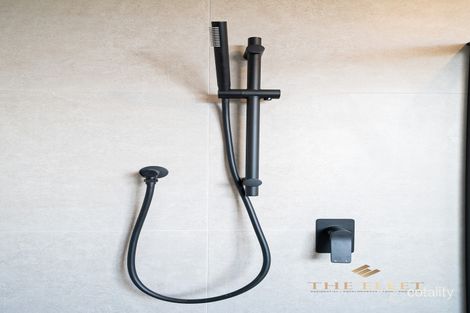 Property photo of 18 Farrier Road Wyndham Vale VIC 3024