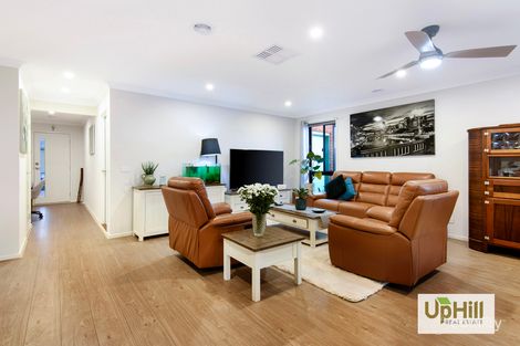 Property photo of 10 Luxembourg Avenue Clyde North VIC 3978