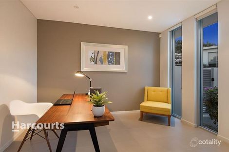 Property photo of 4 The Pointe Bella Vista NSW 2153