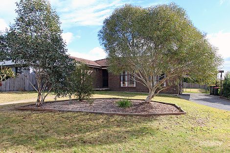 Property photo of 32 Cherry Tree Close Moss Vale NSW 2577