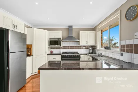 Property photo of 2/2 Kianga Close Flinders NSW 2529
