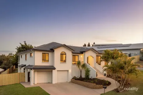 74 GIBSON CRES, BELLBOWRIE, QLD 4070