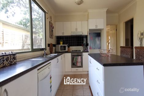 Property photo of 2A Fieldhouse Lane Berwick VIC 3806