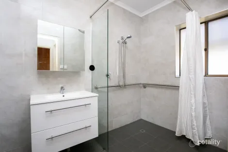 Property photo of 8 Weigall Avenue Murray Bridge SA 5253