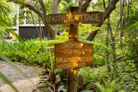 Property photo of 609 Hunchy Road Hunchy QLD 4555