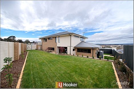 Property photo of 44 Alan Watt Crescent Casey ACT 2913