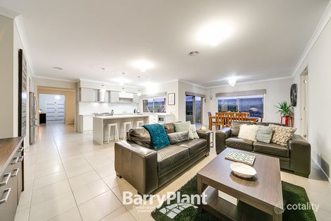 Property photo of 5 Dugan Court Pakenham VIC 3810