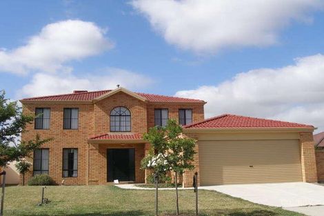 Property photo of 4 Field Court Berwick VIC 3806