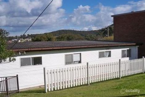 Property photo of 2/22 Nikkin Street Belmont North NSW 2280