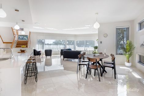 Property photo of 16 Dawsons Avenue Lake Wendouree VIC 3350