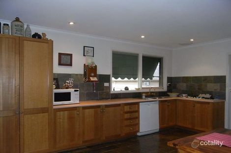 Property photo of 4 Tibari Court Croydon VIC 3136