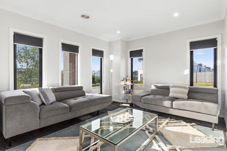 Property photo of 28 Retallick Street Sunbury VIC 3429