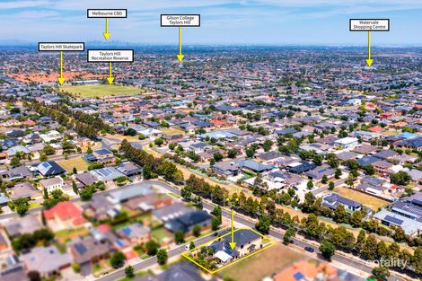 Property photo of 26 University Drive Taylors Hill VIC 3037