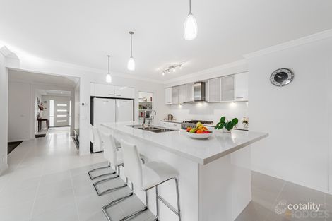 Property photo of 214 Duncans Road Werribee VIC 3030