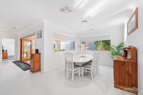 Property photo of 214 Duncans Road Werribee VIC 3030