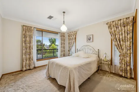 Property photo of 100 Greenridge Avenue Templestowe VIC 3106