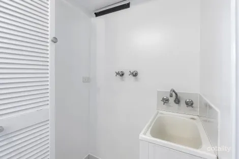 Property photo of 16/293-301 Esplanade Cairns North QLD 4870