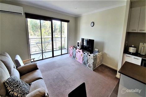 Property photo of 29/8 The Crossing Caroline Springs VIC 3023