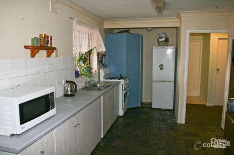 Property photo of 70 Collins Parade Hackham SA 5163