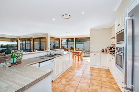 Property photo of 19 Highland Way Bolwarra Heights NSW 2320
