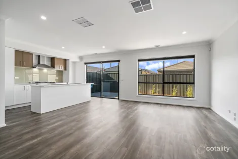 Property photo of 17 Whitegum Street Harkness VIC 3337