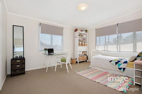 Property photo of 15 Euree Street Kenmore QLD 4069