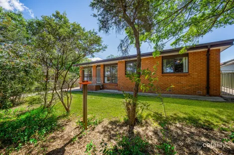 Property photo of 10 Lascelles Circuit Kambah ACT 2902